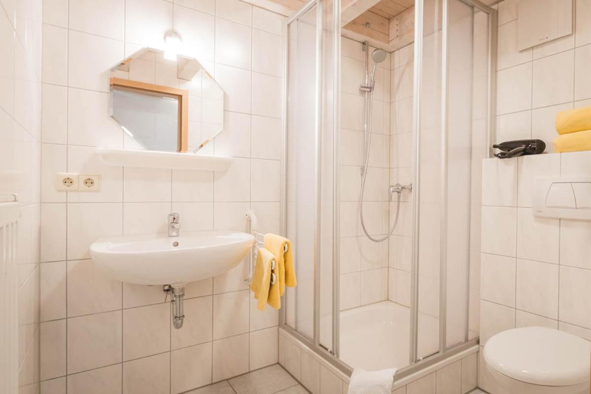 Gaestehaus Maeder Am Hafen Uhldingen-Muehlhofen Room photo